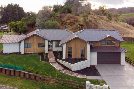 Davies-Homes-Projects-Rotorua-Showhome-Gable-Roof-286m2-$800 Davies-Homes-Projects-Rotorua-Showhome-Gable-Roof-286m2-$800