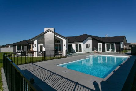 Davies-homes-Fenemor-Mixed-roof-327m2-$800-3